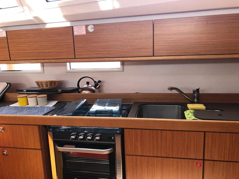 Book yachts online - sailboat - Bavaria 46 Cruiser - Charm - rent