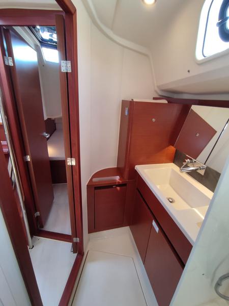 Book yachts online - sailboat - Hanse 418 - Alexa - rent