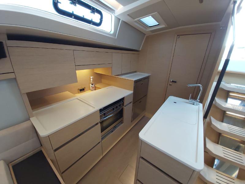 Book yachts online - sailboat - Hanse 548 - Ellora - rent