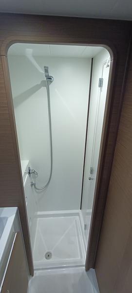 Book yachts online - catamaran - Lagoon 42 - Easy to love - rent