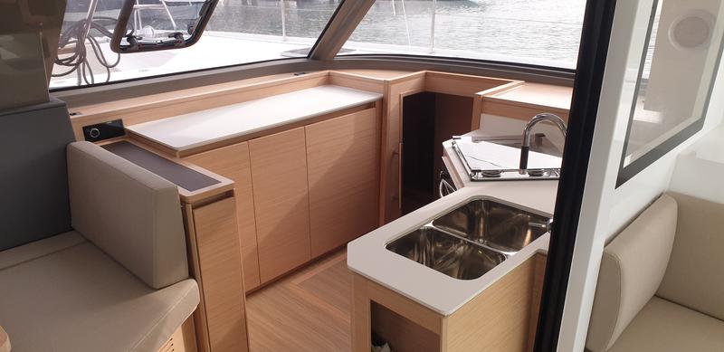 Book yachts online - catamaran - Nautitech 40 Open - Lullaby - rent