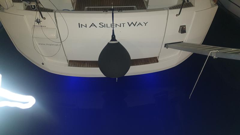 Book yachts online - sailboat - Sun Odyssey 519 - In A Silent Way - rent
