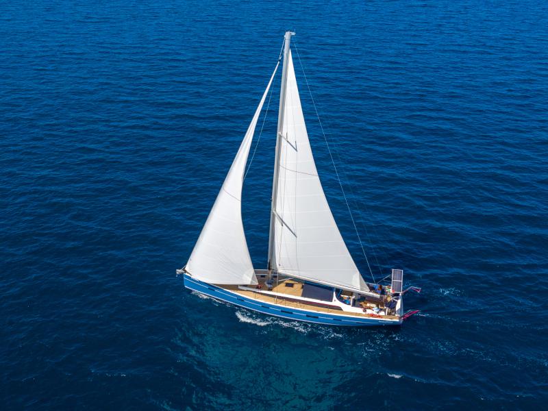 Book yachts online - sailboat - D&amp;D Kufner 54 - Hydra - rent