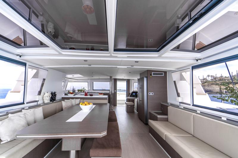 Book yachts online - catamaran - Bali 5.4. - Sikelia - rent