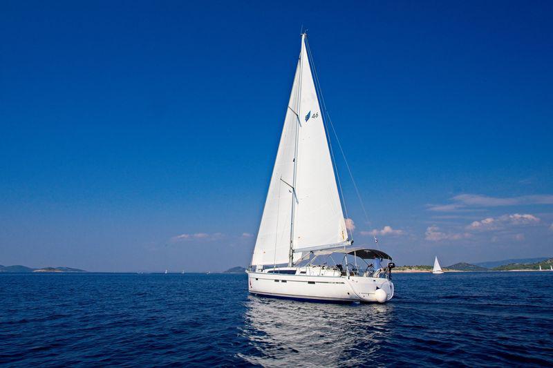 Book yachts online - sailboat - Bavaria 46 CN - MH 54 - rent