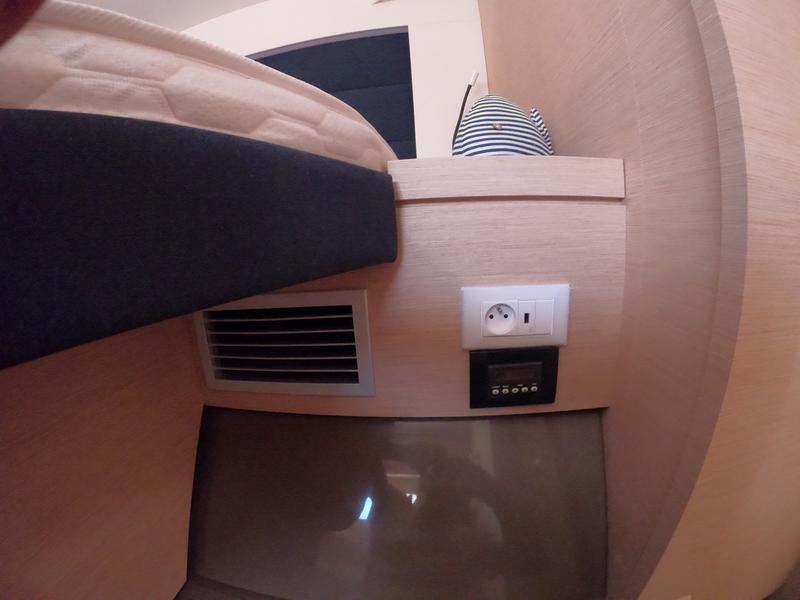 Book yachts online - catamaran - Fountaine Pajot Saona 47 - Saona (Ac in all cabins+Wm+Gen+Bbq) - rent