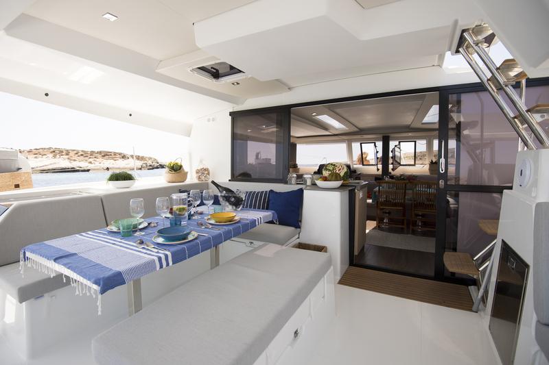 Book yachts online - catamaran - Fountaine Pajot Saona 47 - Saona (Ac in all cabins+Wm+Gen+Bbq) - rent