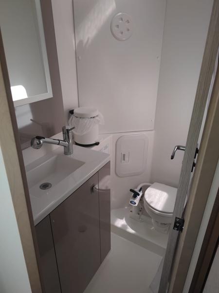 Book yachts online - catamaran - Fountaine Pajot Isla 40 - Isla (Wm+Solar Pan) - rent