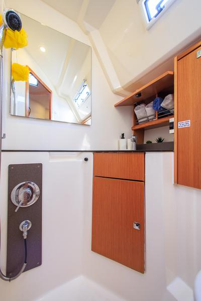 Book yachts online - sailboat - Bavaria 46 Cruiser - Kyveli - rent