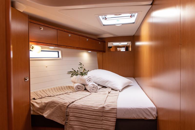 Book yachts online - sailboat - Bavaria 51 Cruiser - Philoctetes - rent