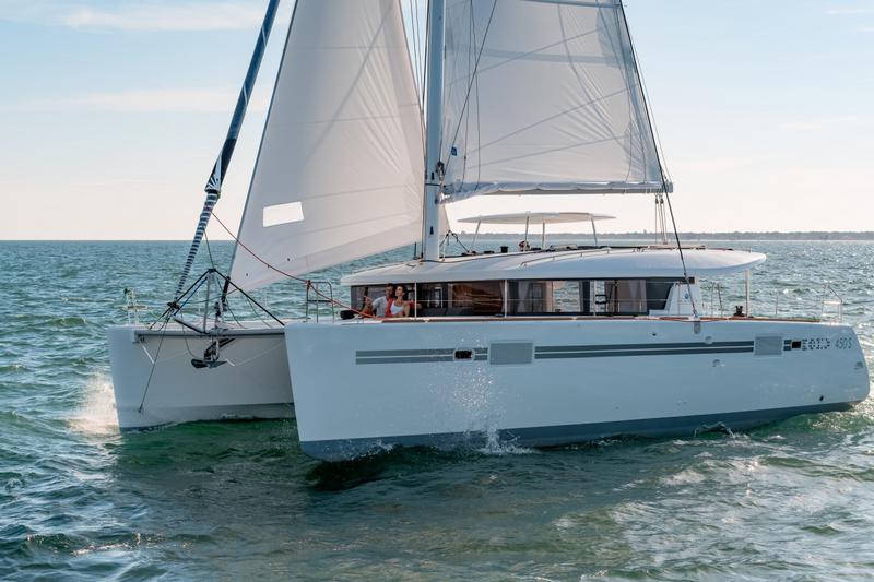 Book yachts online - catamaran - Lagoon 450S - Remire - rent