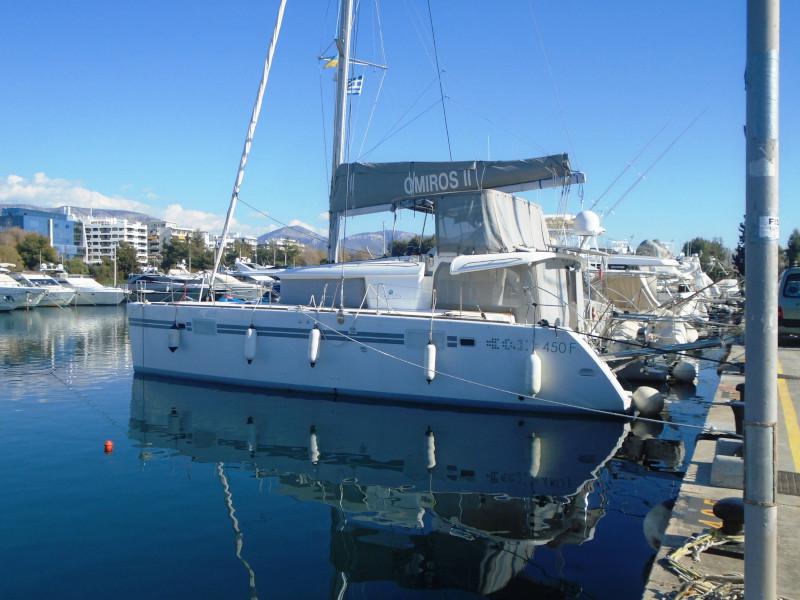 Book yachts online - catamaran - Lagoon 450  Flybridge - Omiros II - rent