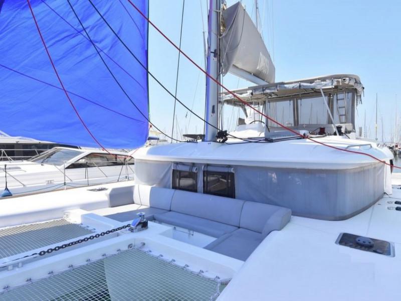 Book yachts online - catamaran - Lagoon 450  Flybridge - Omiros II - rent