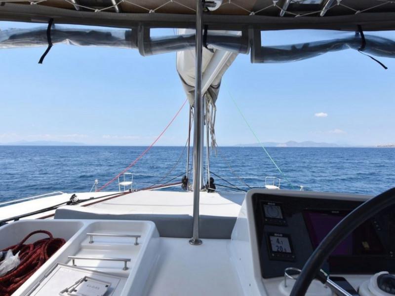 Book yachts online - catamaran - Lagoon 450  Flybridge - Omiros II - rent