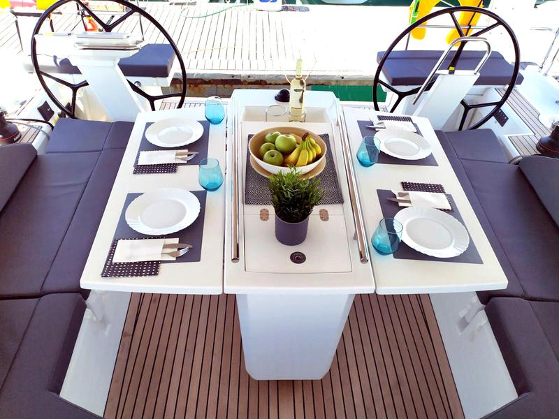 Book yachts online - sailboat - Oceanis 51.1 - Infinity - rent