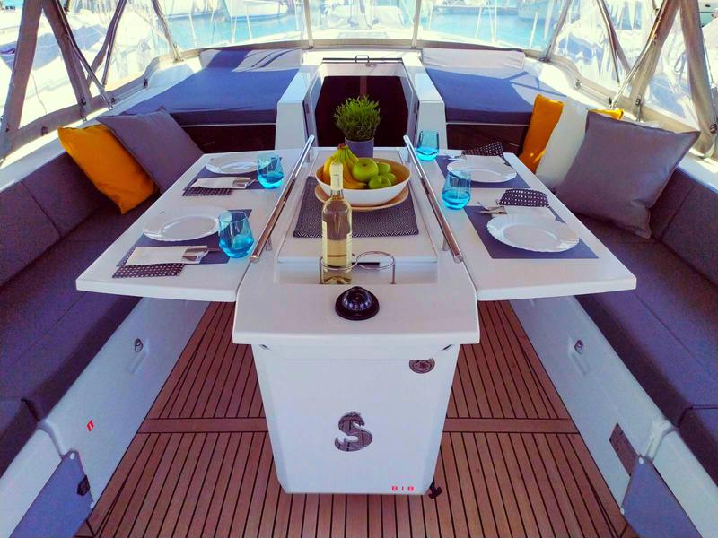 Book yachts online - sailboat - Oceanis 51.1 - Infinity - rent