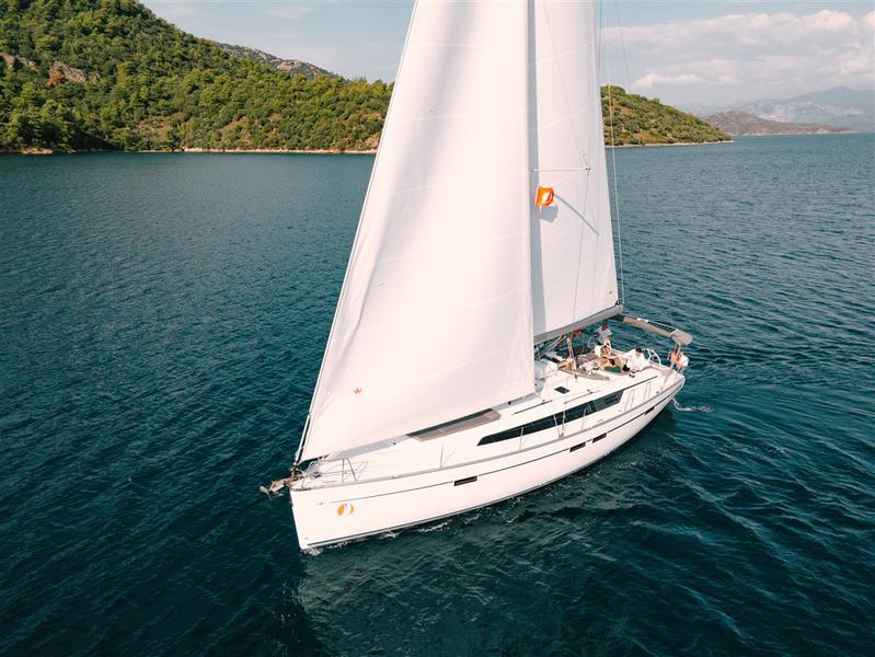 Book yachts online - sailboat - Bavaria Cruiser 46 - ISTANBUL - rent