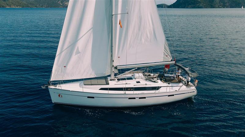 Book yachts online - sailboat - Bavaria Cruiser 46 - ISTANBUL - rent