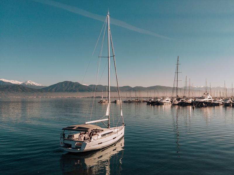 Book yachts online - sailboat - Dufour 412 Grand large - OYKUM - rent