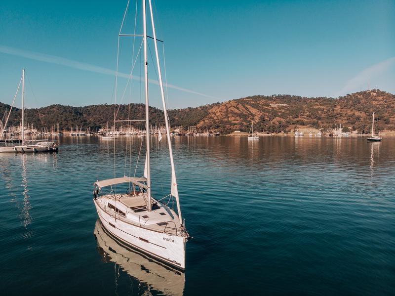 Book yachts online - sailboat - Dufour 412 Grand large - OYKUM - rent