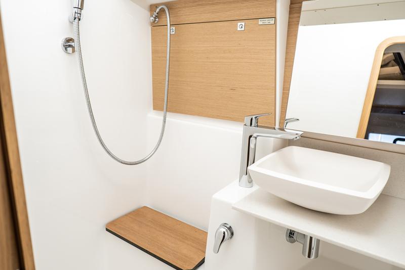 Book yachts online - sailboat - Dufour 412 Grand large - OYKUM - rent