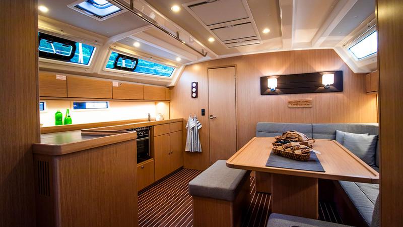 Book yachts online - sailboat - Bavaria Cruiser 46 - AMSTERDAM - rent