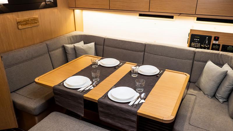 Book yachts online - sailboat - Bavaria Cruiser 46 - AMSTERDAM - rent