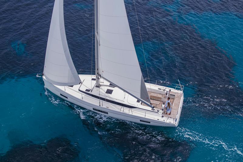 Book yachts online - sailboat - Bavaria C45 Style - SANTA CRUZ - rent