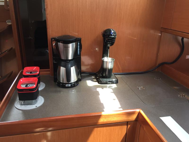 Book yachts online - sailboat - Bavaria Cruiser 46 - Ν - rent