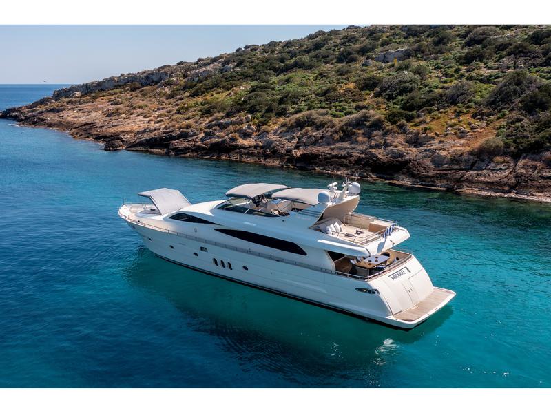 Book yachts online - motorboat - Canados 86 - Miraval - rent