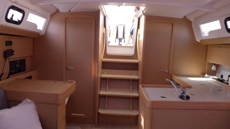 Book yachts online - sailboat - Dufour 360 - Mar me Quer - rent