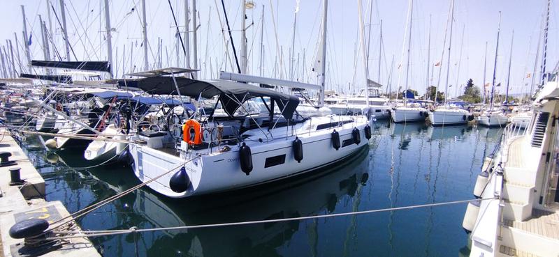 Book yachts online - sailboat - Oceanis 51.1 - ESCAPE (generator, air condition, water maker, 1 SUP free of charge) - rent