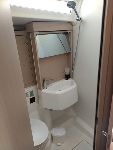 Book yachts online - sailboat - Oceanis 51.1 - ESCAPE (generator, air condition, water maker, 1 SUP free of charge) - rent