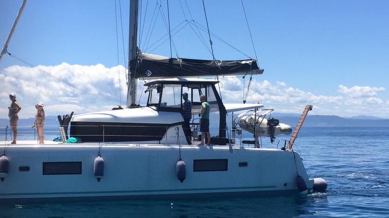 Book yachts online - catamaran - Lagoon 42 - Euphoria - rent