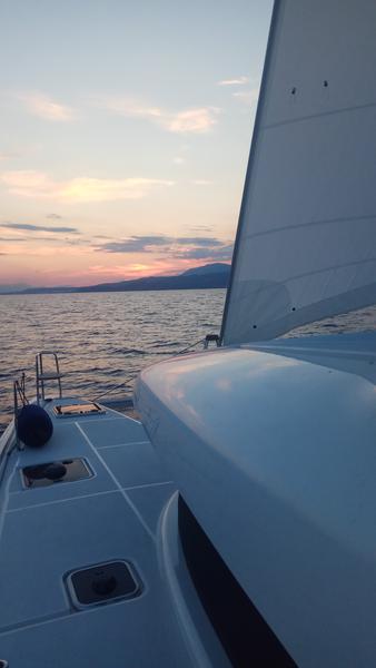 Book yachts online - catamaran - Lagoon 42 - Euphoria - rent