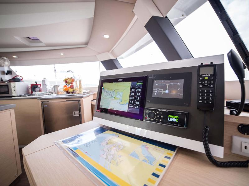 Book yachts online - catamaran - Saba 50 - Princess Aphrodite (crewed) - rent