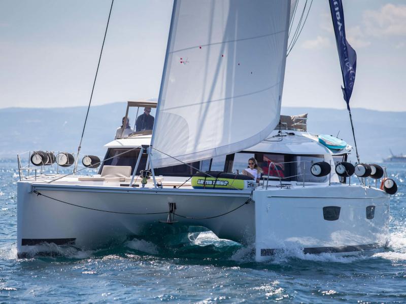 Book yachts online - catamaran - Saba 50 - Princess Aphrodite (crewed) - rent