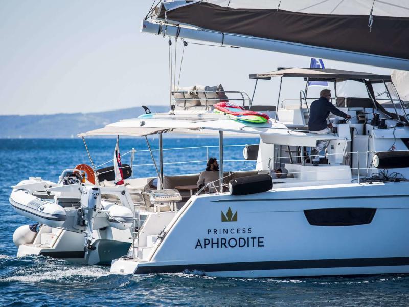 Book yachts online - catamaran - Saba 50 - Princess Aphrodite (crewed) - rent