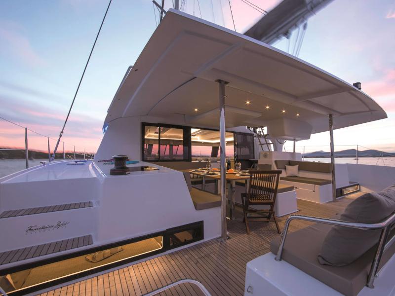 Book yachts online - catamaran - Saba 50 - Princess Aphrodite (crewed) - rent