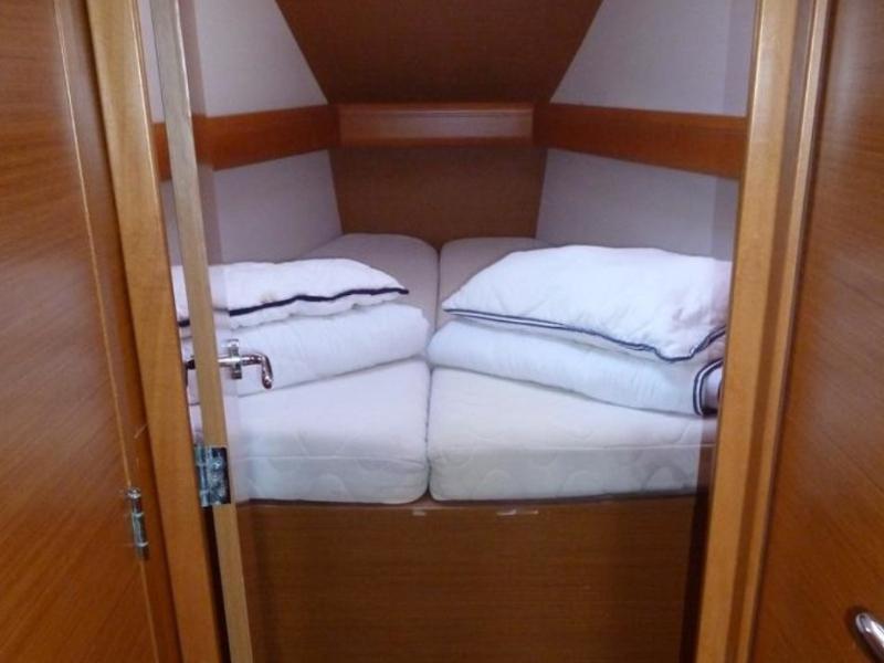 Book yachts online - sailboat - Sun Odyssey 439 - Spirus - rent