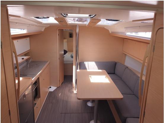 Book yachts online - sailboat - Dufour 390 Grand Large - Alati - rent