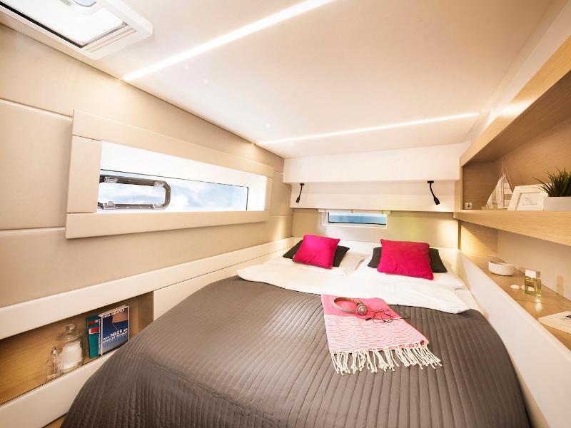 Book yachts online - catamaran - Nautitech 46 Fly - Elettra - rent