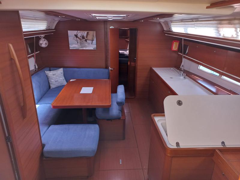 Book yachts online - sailboat - Dufour 450 GL - Surprise - rent