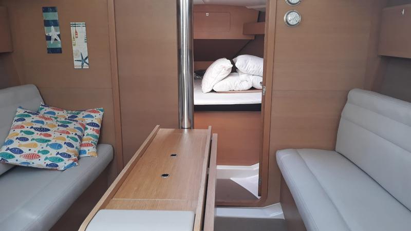 Book yachts online - sailboat - Dufour 350 - White Pearl - rent