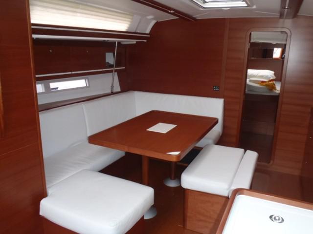 Book yachts online - sailboat - Dufour 445 GL 6 pax - Ambiente V - rent