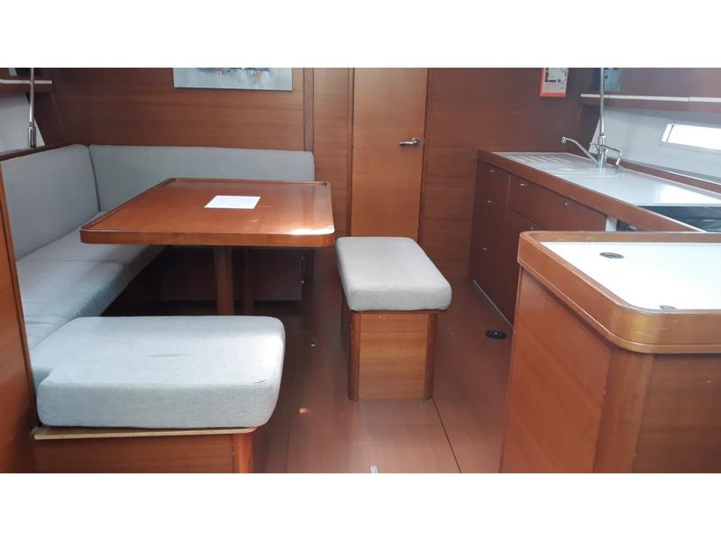 Book yachts online - sailboat - Dufour 450 GL - Pandeia - rent