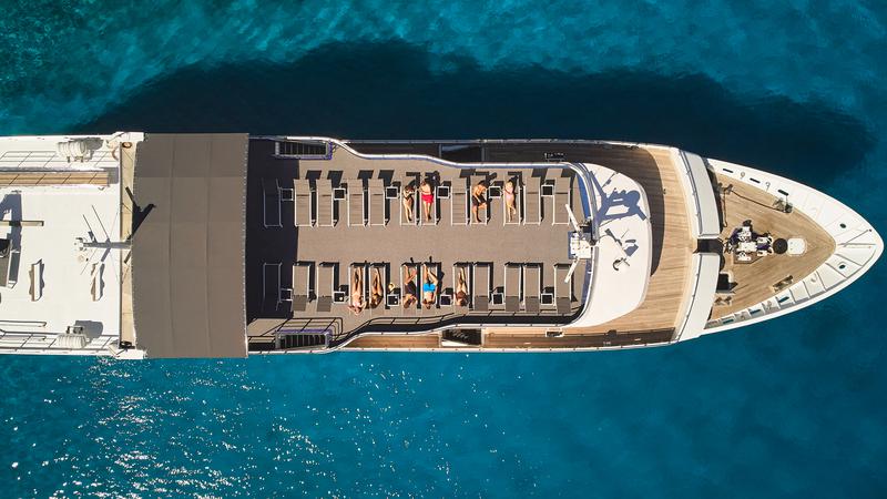 Book yachts online - motorboat - Motoryacht - Lupus Mare - rent