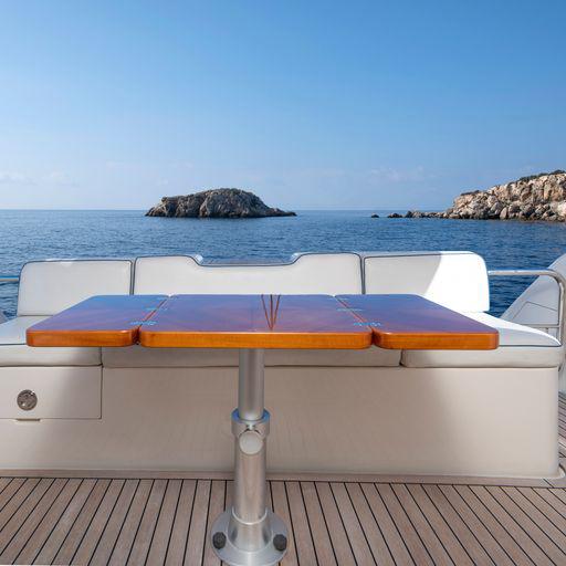Book yachts online - motorboat - Uniesse 55 - C&amp;A - rent