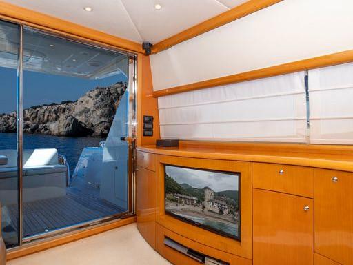 Book yachts online - motorboat - Uniesse 55 - C&amp;A - rent