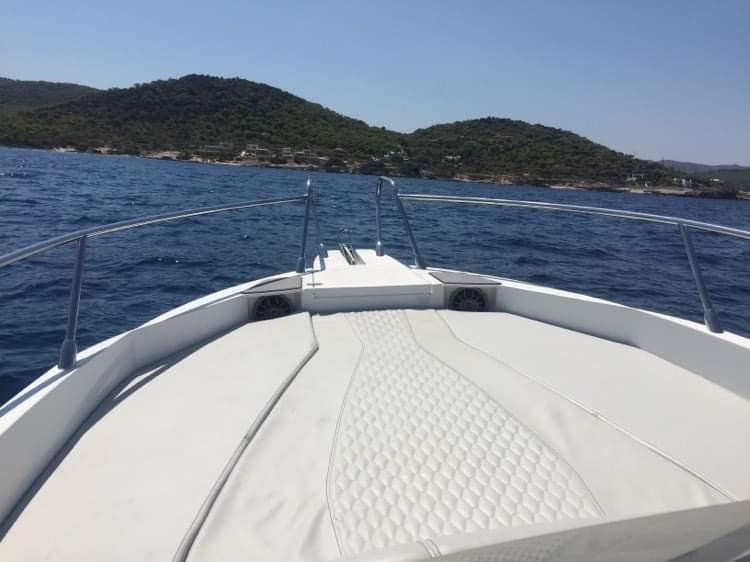 Book yachts online - motorboat - Karnic SL 702 - Meliti - rent
